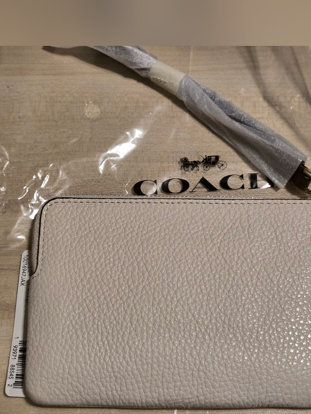 Coach 3288 Corner Zip Wristlet With Rainbow Horse And Carriage New - Picture 4 of 8